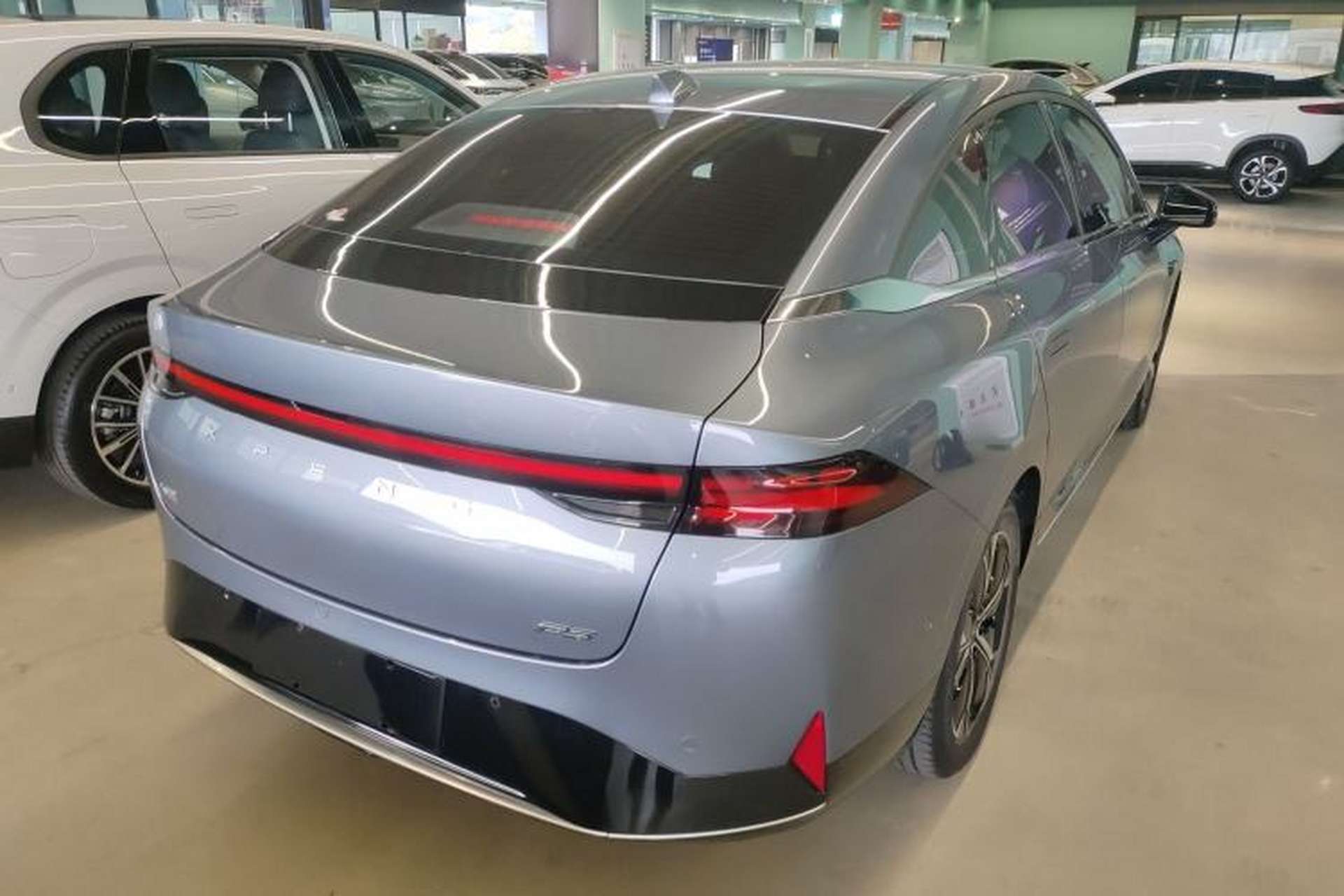Used XPeng P5 2021 460E Exterior 5