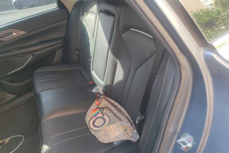 Used XPeng P5 2021 550G Interior 4