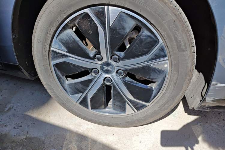 Used XPeng P5 2021 550P Right Front Wheel Hub