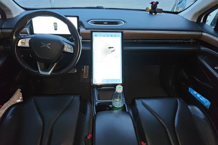 Used XPeng P5 2021 460G+ Center Console