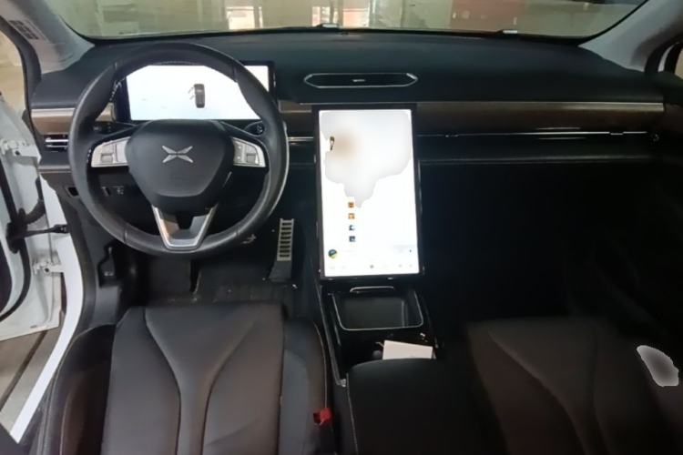Used XPeng P5 2021 550G Center Console