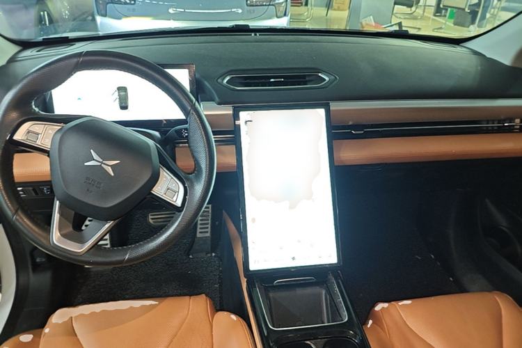 Used XPeng P5 2021 550E Center Console