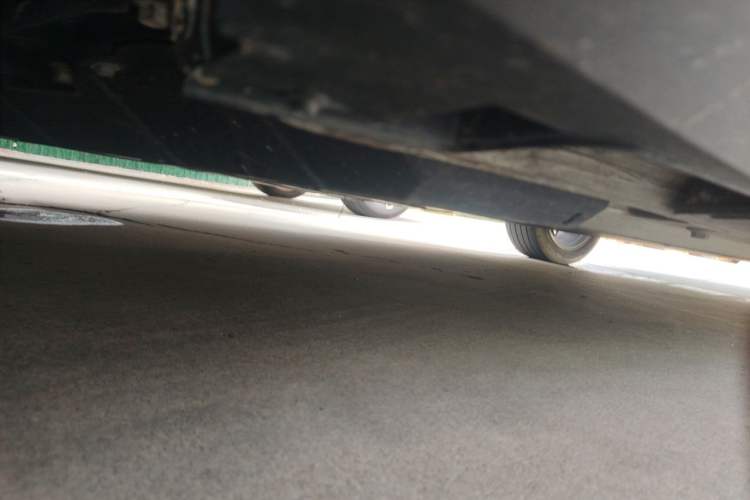 Used XPeng P5 2021 460G+ Chassis Front Left