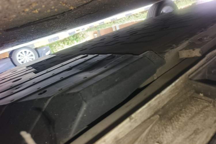 Used XPeng P5 2021 600P Chassis Front Right