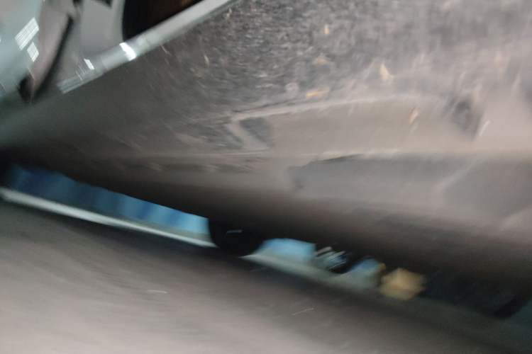 Used XPeng P5 2021 550E Chassis Front Right