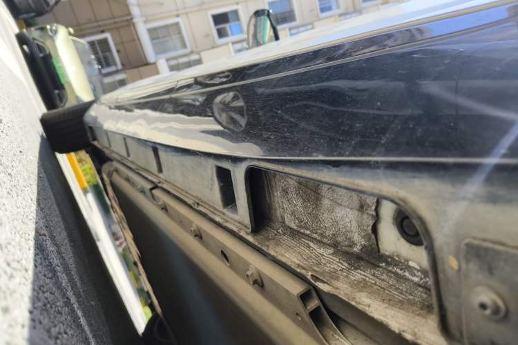 Used XPeng P5 2021 550G Chassis Rear Left