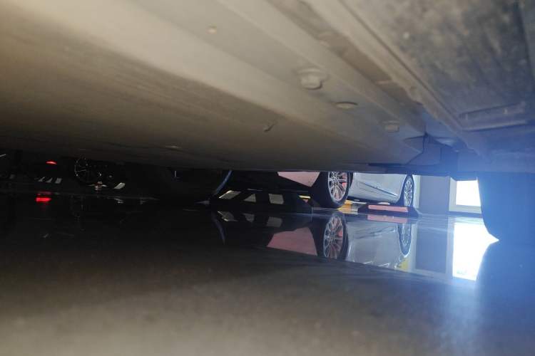 Used XPeng P5 2021 510E Chassis Rear Left