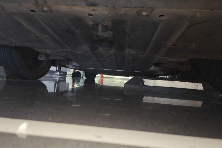 Used XPeng P5 2021 510E Chassis Rear