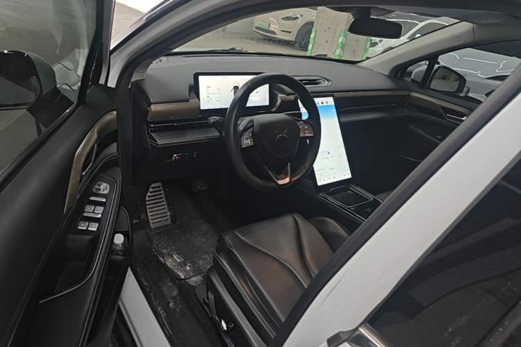 Used XPeng P5 2021 550G Driver Seat
