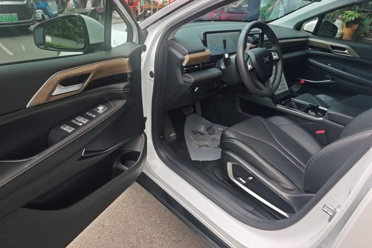 Used XPeng P5 2021 460G+ Driver Seat