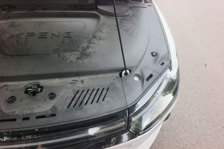 Used XPeng P5 2021 600P Engine Bay Left