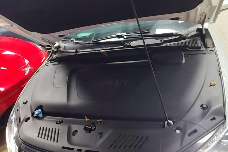 Used XPeng P5 2021 550P Engine Bay