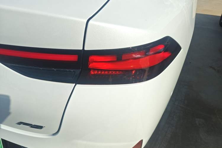 Used XPeng P5 2021 550E Exterior 3