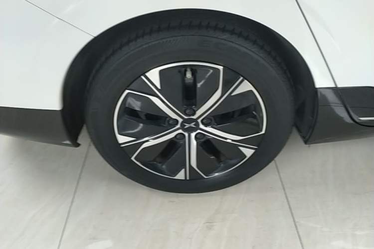 Used XPeng P5 2021 550G Exterior 5