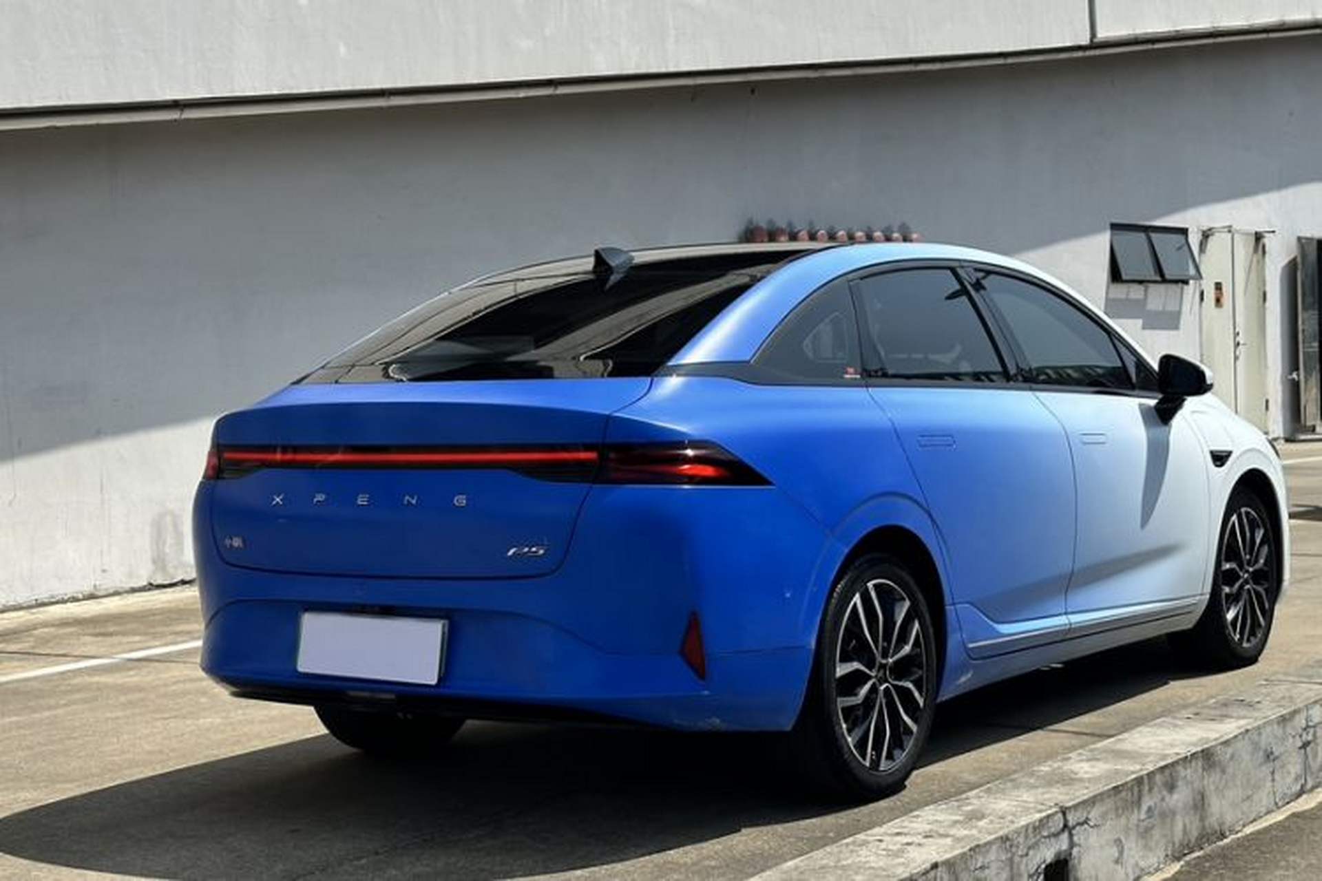 Used XPeng P5 2021 600P Exterior 6