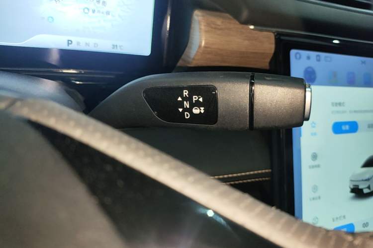 Used XPeng P5 2021 550G Gear Lever