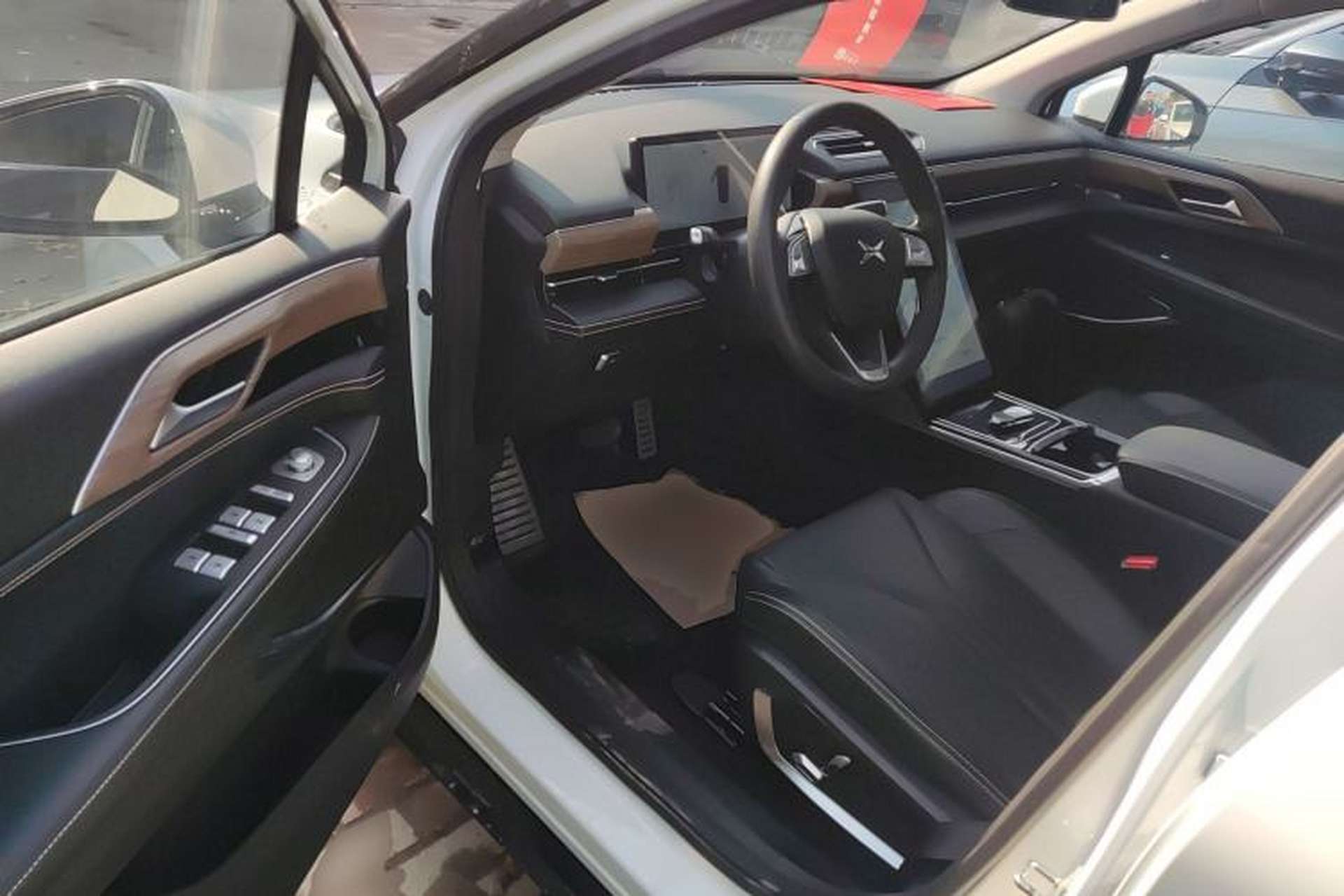Used XPeng P5 2021 460G+ Interior 3