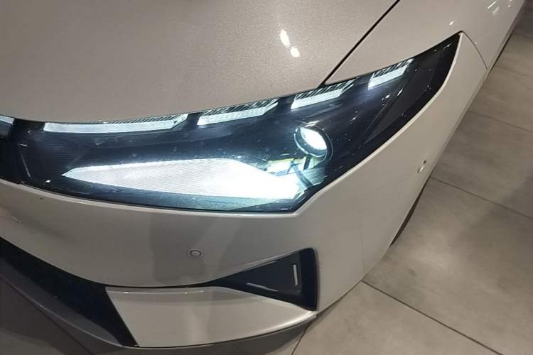 Used XPeng P5 2021 460E Left Front Headlight