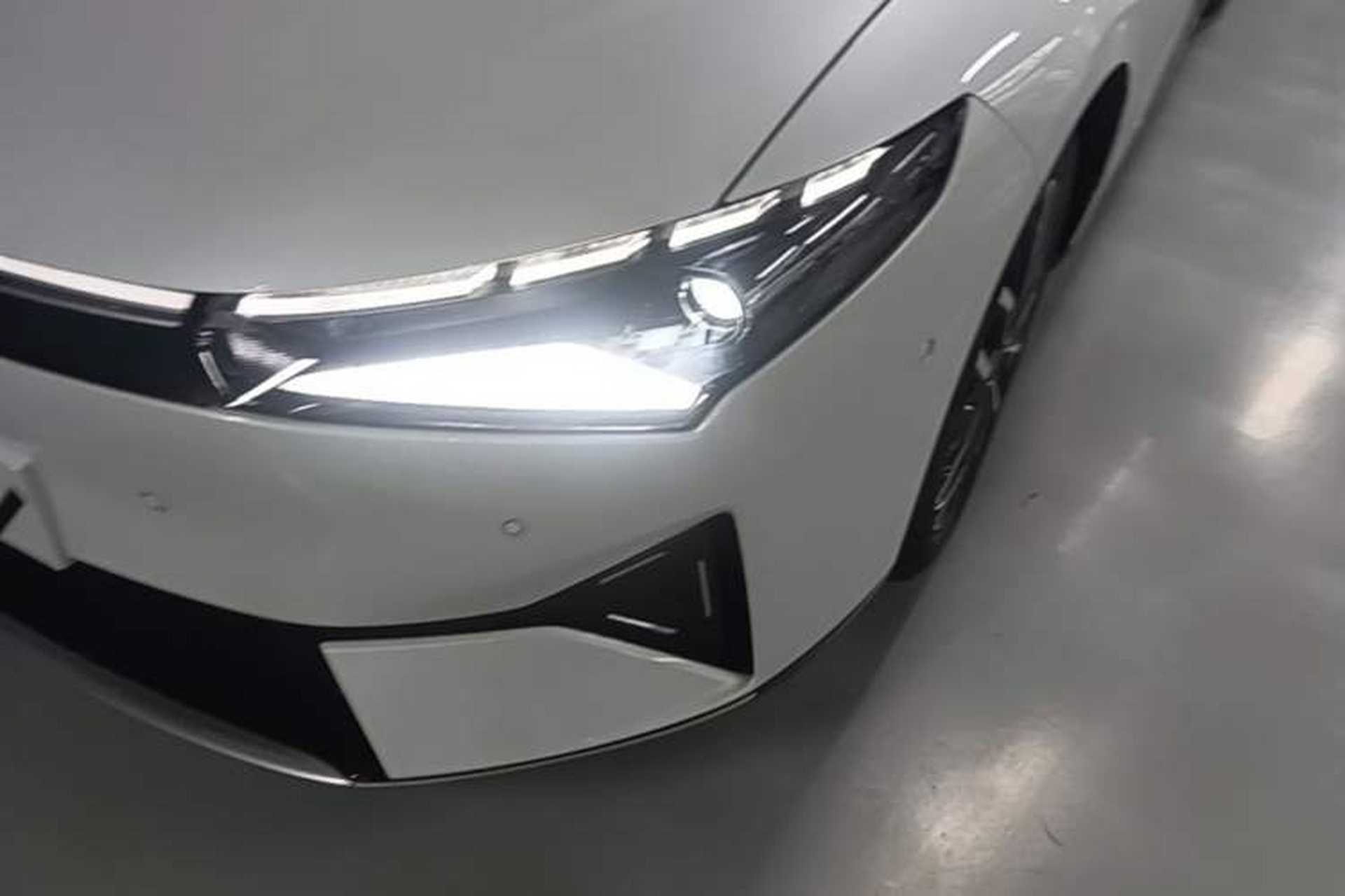 Used XPeng P5 2021 550E Left Front Headlight