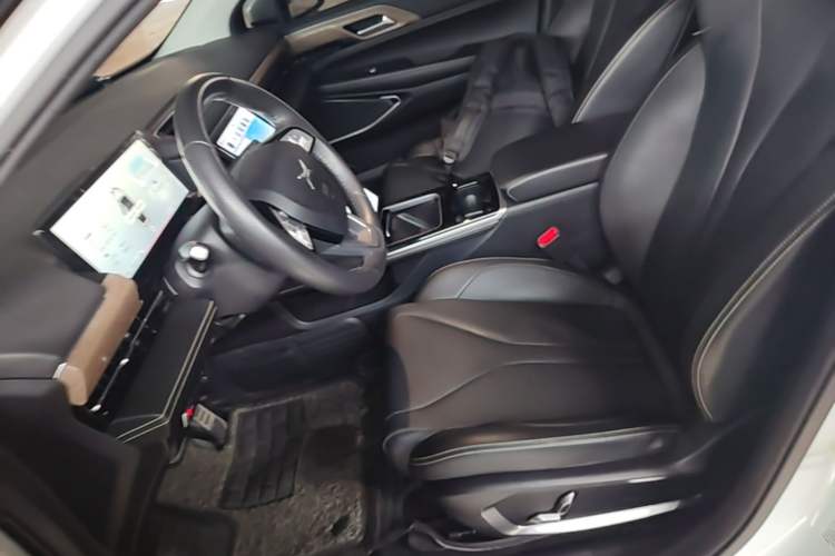 Used XPeng P5 2021 460G Left Front Seat