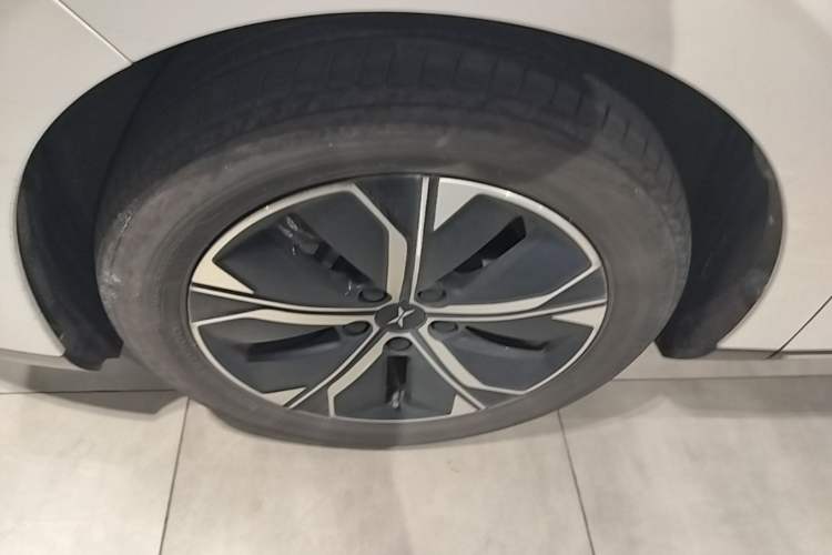 Used XPeng P5 2021 460E Left Front Wheel Hub