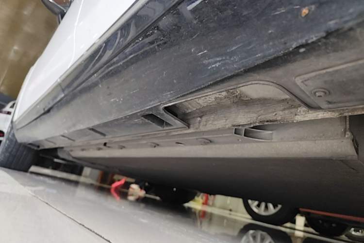 Used XPeng P5 2021 460G+ Left Side Sill