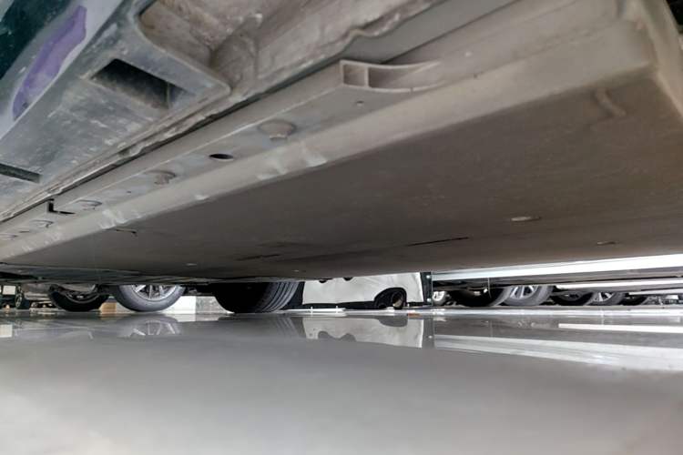 Used XPeng P5 2021 550P Left Side Sill