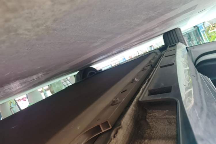 Used XPeng P5 2021 550G Left Side Sill