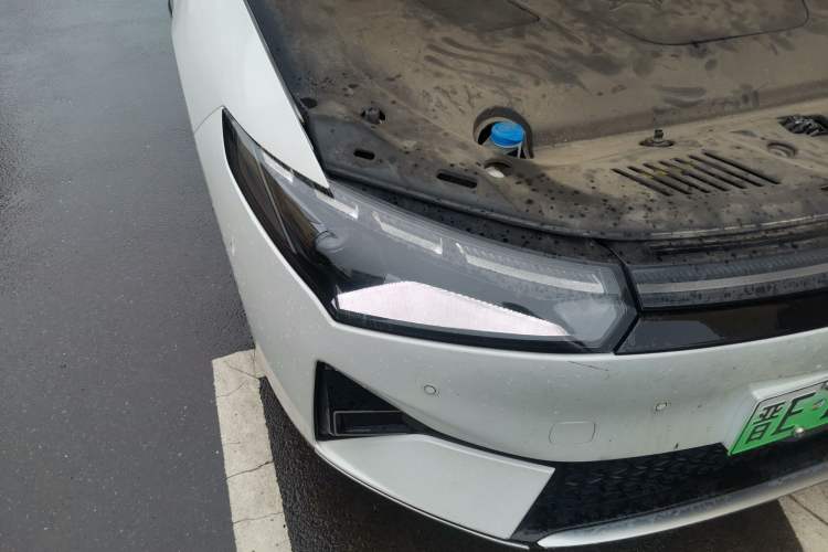 Used XPeng P5 2021 600P Right Front Headlight