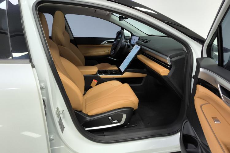 Used XPeng P5 2021 550P Right Front Seat