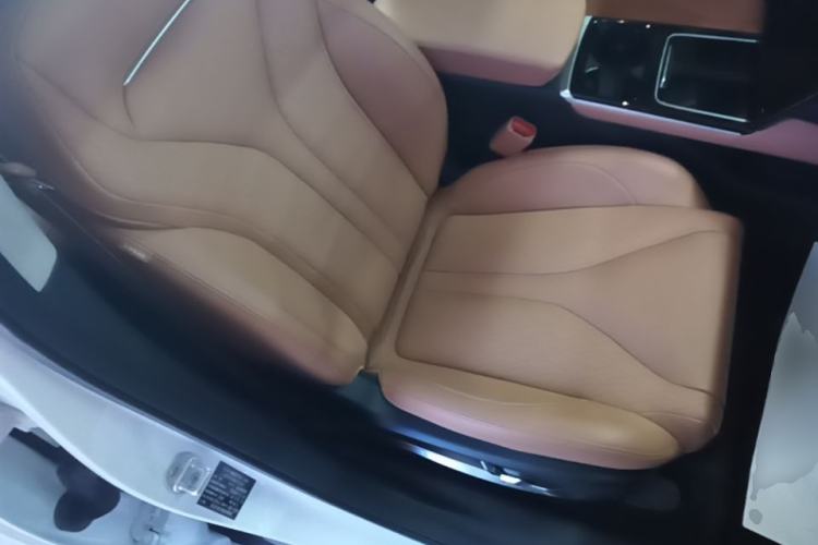 Used XPeng P5 2021 550E Right Front Seat