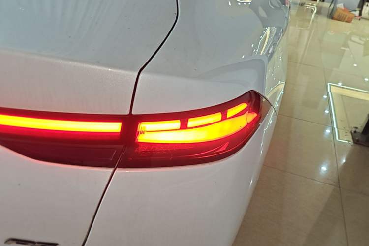 Used XPeng P5 2021 550E Right Rear Taillight