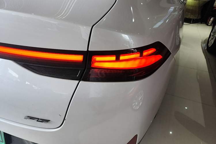 Used XPeng P5 2021 460G+ Right Rear Taillight
