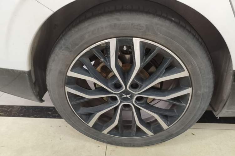 Used XPeng P5 2021 550E Right Rear Wheel Hub