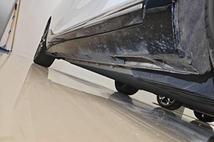 Used XPeng P5 2021 460G+ Right Side Sill