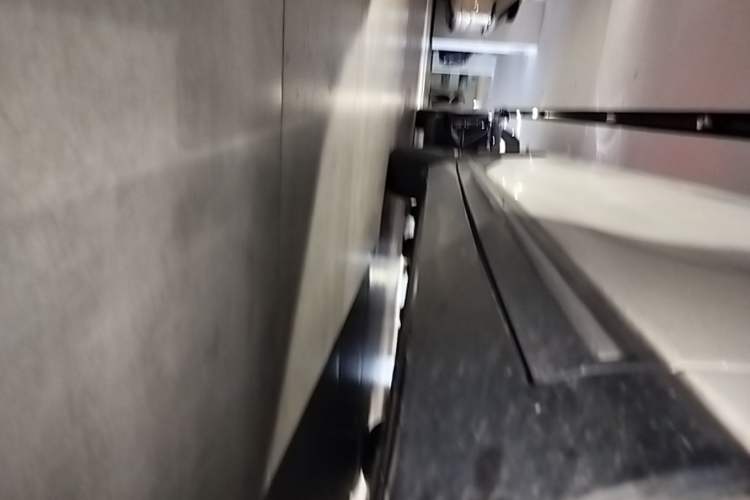 Used XPeng P5 2021 460E Right Side Sill