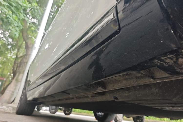 Used XPeng P5 2021 460G+ Right Side Sill