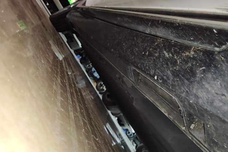 Used XPeng P5 2021 460G Right Side Sill