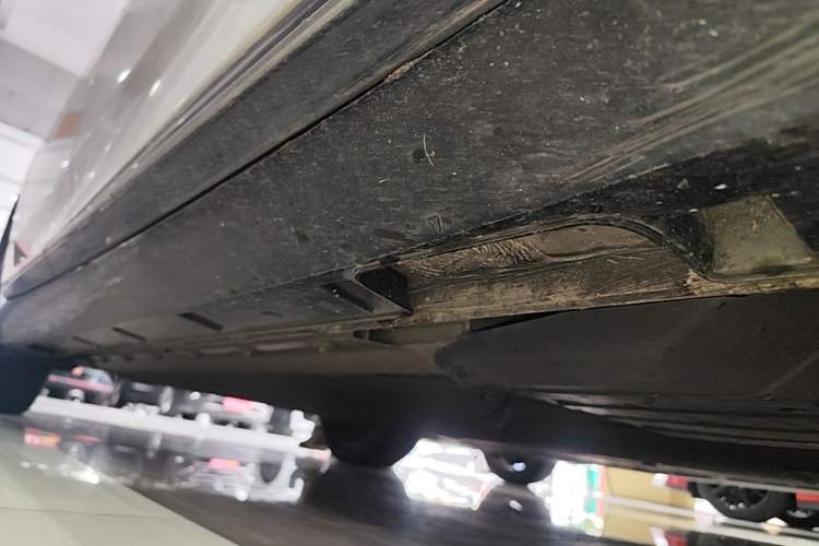 Used XPeng P5 2021 460G+ Right Side Sill
