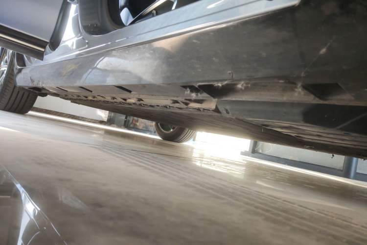 Used XPeng P5 2021 460G Right Side Sill