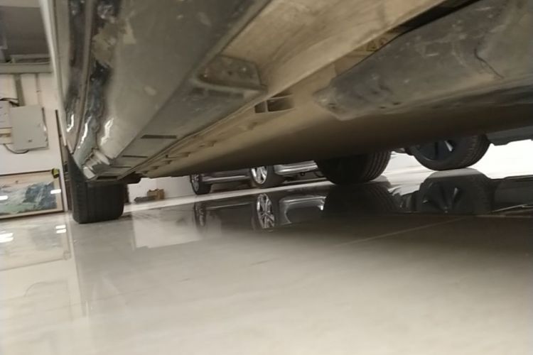 Used XPeng P5 2021 550G Right Side Sill