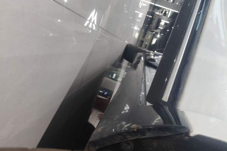 Used XPeng P5 2021 460G+ Right Side Sill