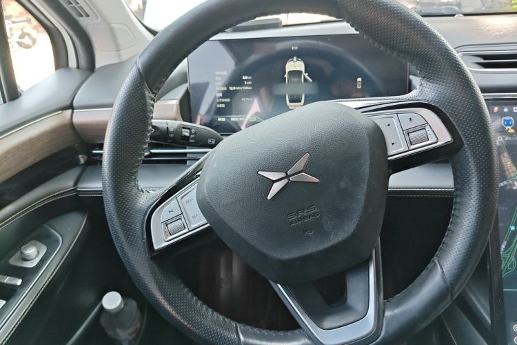 Used XPeng P5 2021 550G Steering Wheel