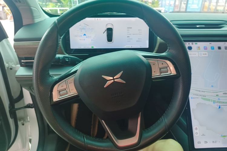 Used XPeng P5 2021 550G Steering Wheel