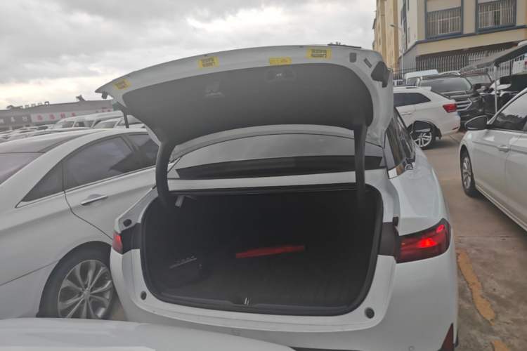 Used XPeng P5 2021 550P Trunk