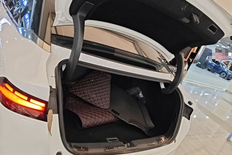 Used XPeng P5 2021 550E Trunk