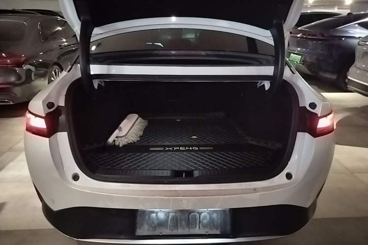 Used XPeng P5 2021 460E Trunk