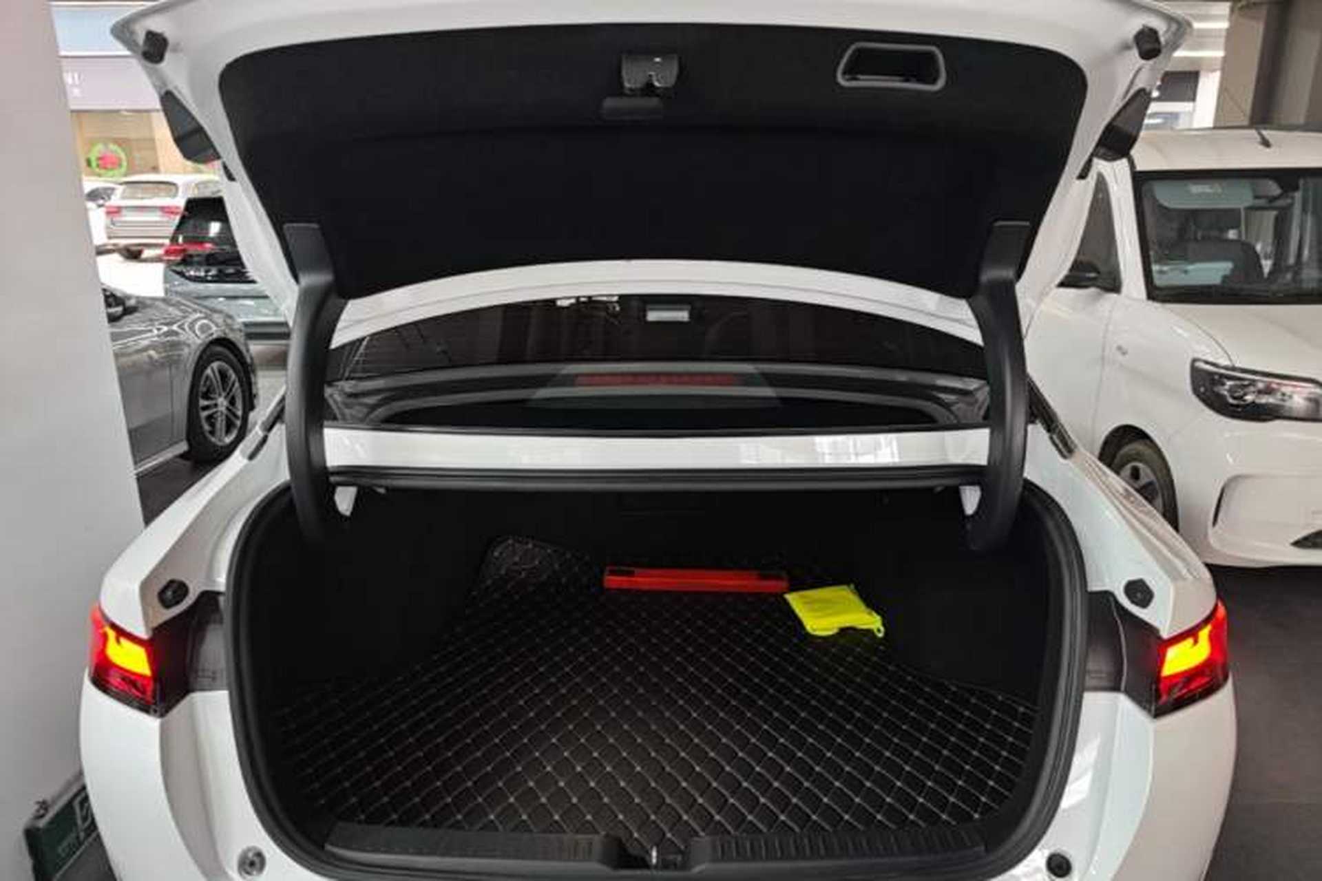 Used XPeng P5 2021 550E Trunk