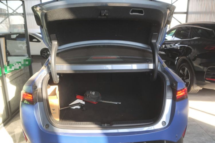 Used XPeng P5 2021 460G Trunk