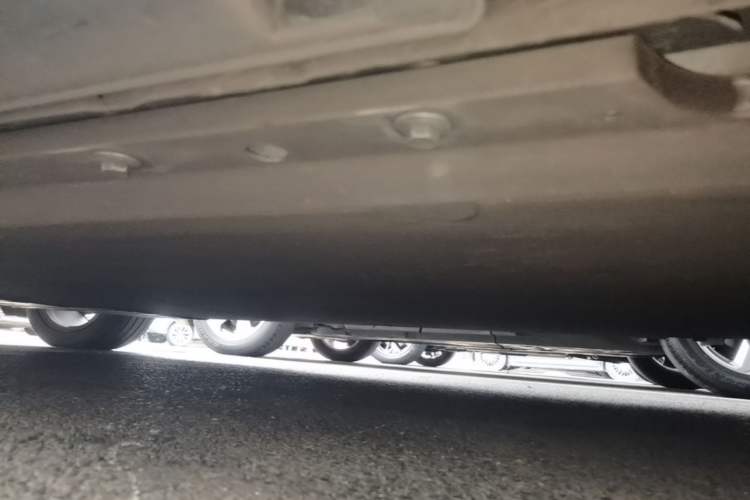 Used XPeng P5 2021 460G+ Left Side Sill
